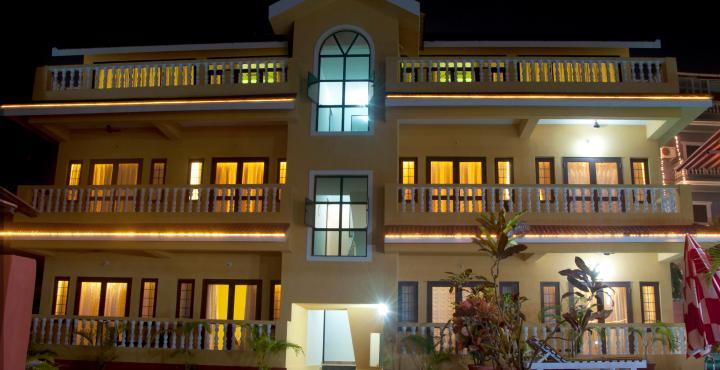 Marina Bay Beach Resort Candolim Extérieur photo