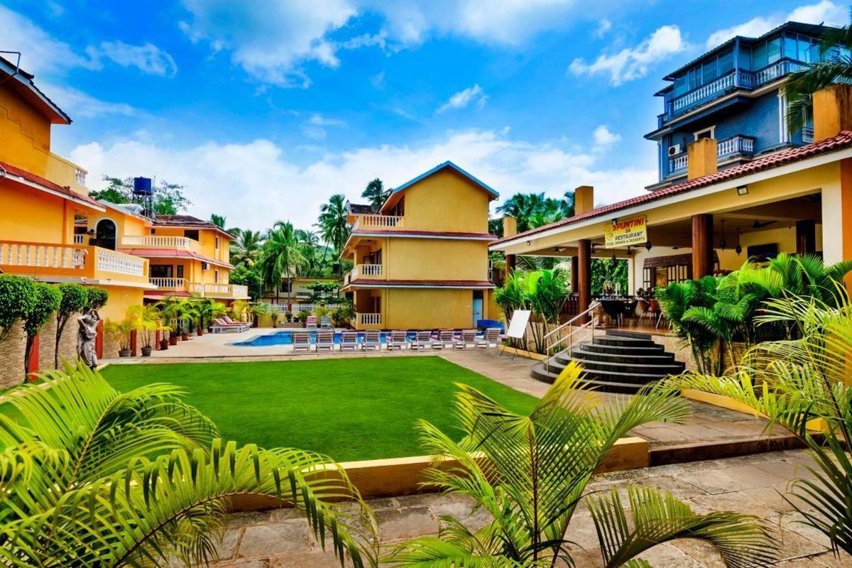 Marina Bay Beach Resort Candolim Extérieur photo