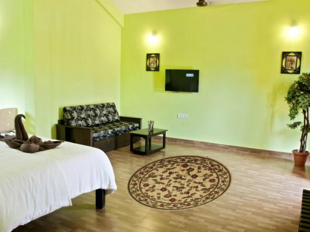 Marina Bay Beach Resort Candolim Extérieur photo